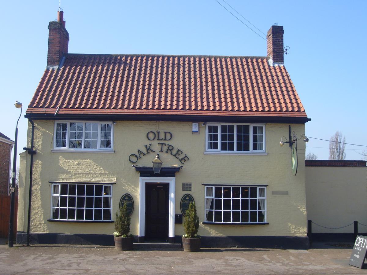 Hotel Old Oak Tree South Kilvington Exterior foto